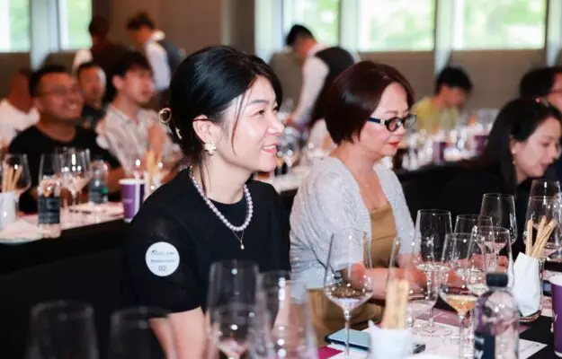 italianskoe vino stremitsia zavoevat kitai uspekh vinitaly roadshow v shankhae