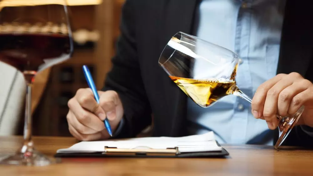 peresmotr metodov obucheniia vkusu v vinodelii