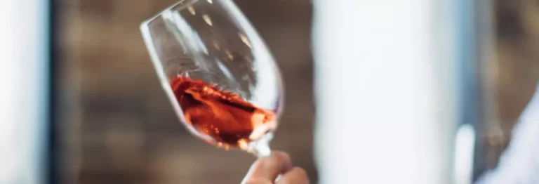 uproshchenie eksportnykh pravil dlia avstraliiskogo vina