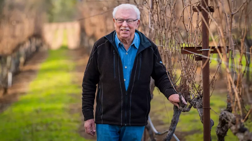skonchalsia legendarnyi vinogradar bob shtainkhauer iz beringer vineyards