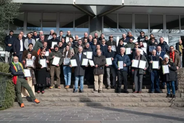 fond edmunda makha nagradil luchshie italianskie vina piwi vpervye vkliuchiv inostrannykh uchastnikov